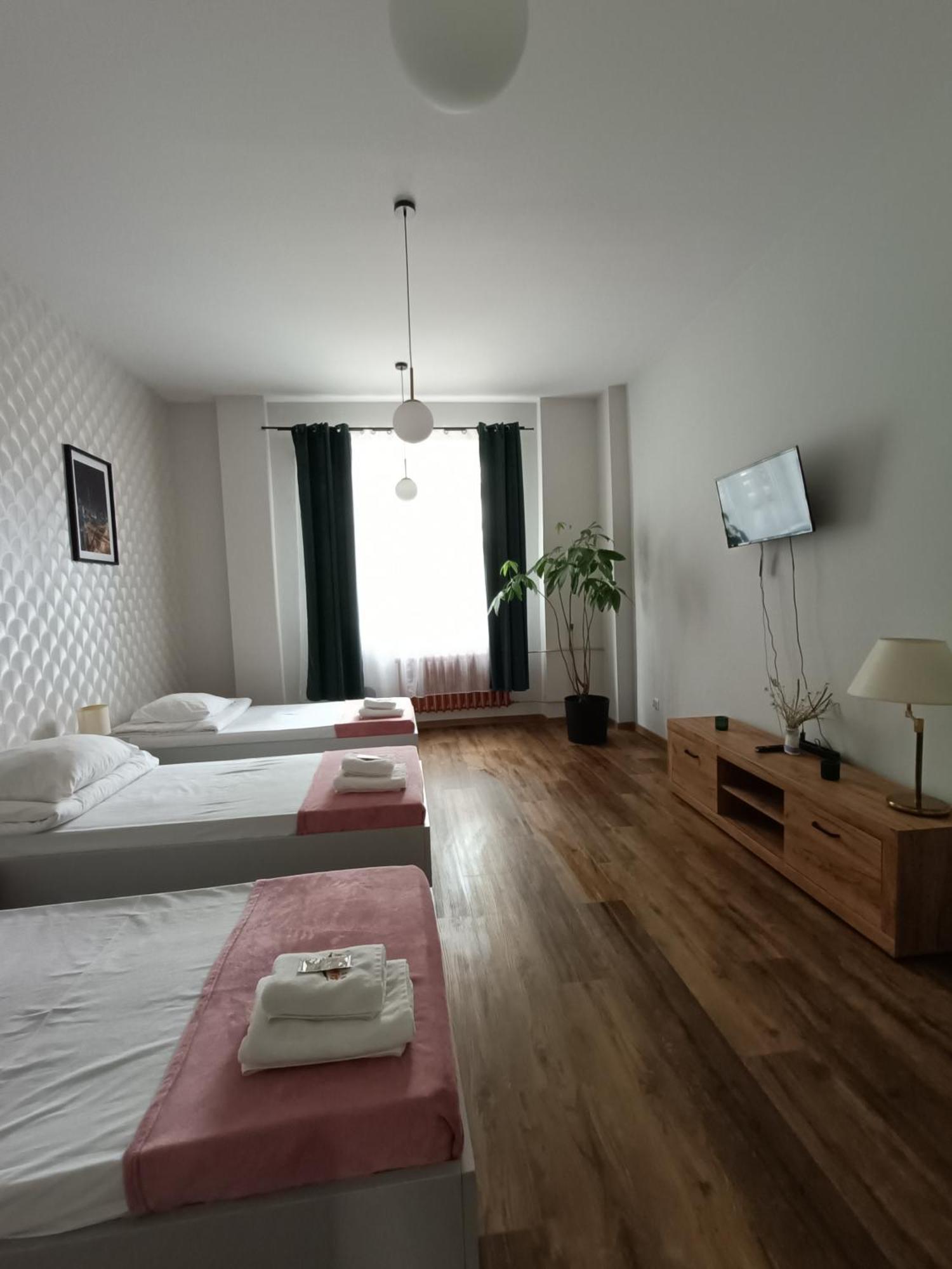Sami Swoi Kutno Pansiyon Dış mekan fotoğraf